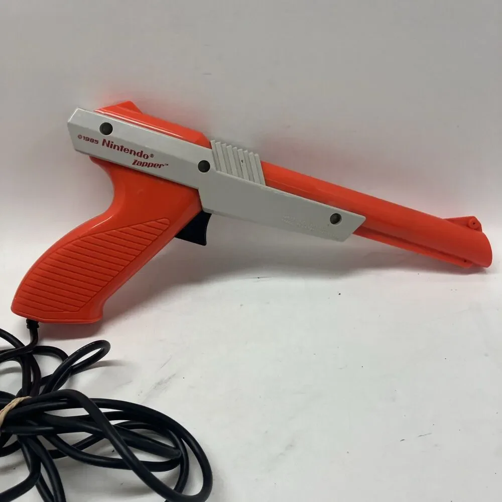 OEM Nintendo Orange NES Zapper Light Gun Duck Hunt Controller NES-005